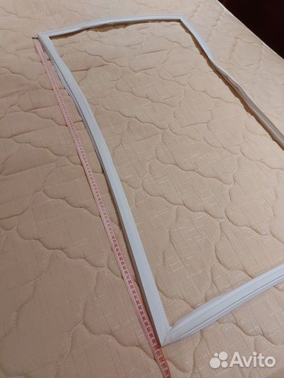 Уплотнительная резинка для двери холодильника