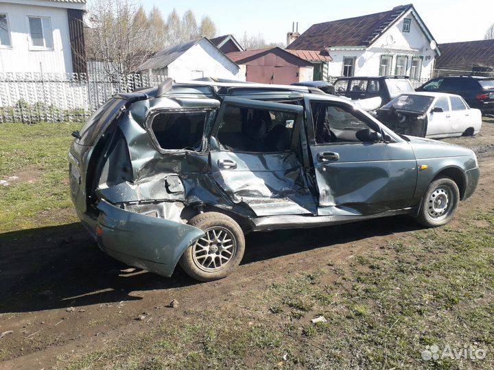 Приора универсал на разбор 2011г