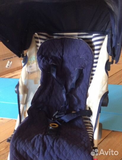 Коляска Maclaren Volo