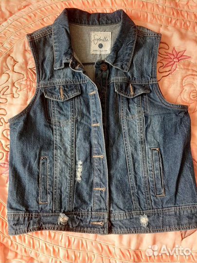 Джинсовая жилетка женская