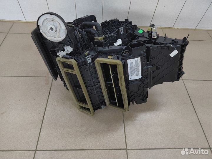 Корпус отопителя Ford Kuga 2 CBS