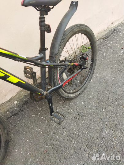 Велосипед GT спортивный подростковый