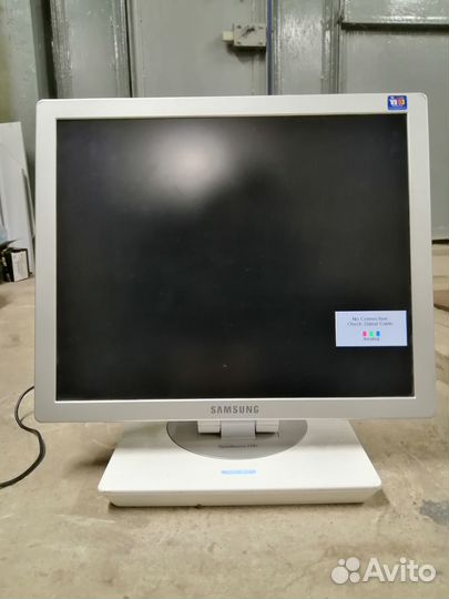 Монитор Samsung 770P