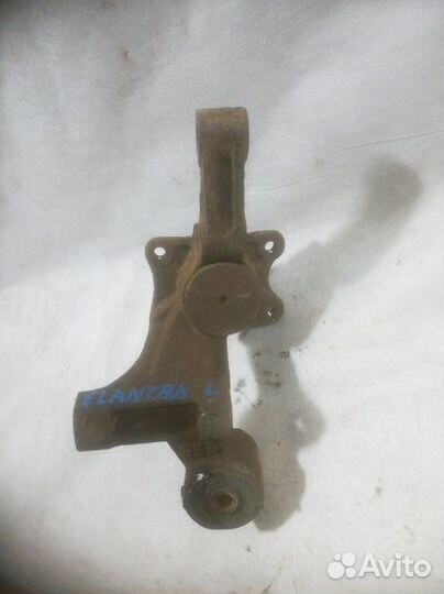 Кулак поворотный задний левый Hyundai Elantra 3