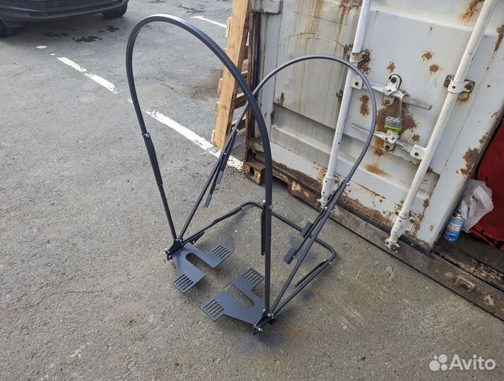 Морозостойкий козырек на кран манипулятор красный