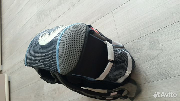 Школьный ранец