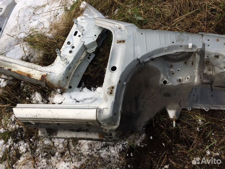 Стойка двери, порог левый правый Corolla 120 E12