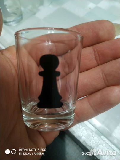 Шахматы рюмки