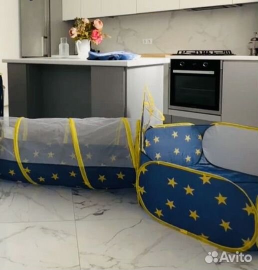 Детский бассейн с трубой