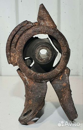 Опора двгателя левая Mazda 6 GG