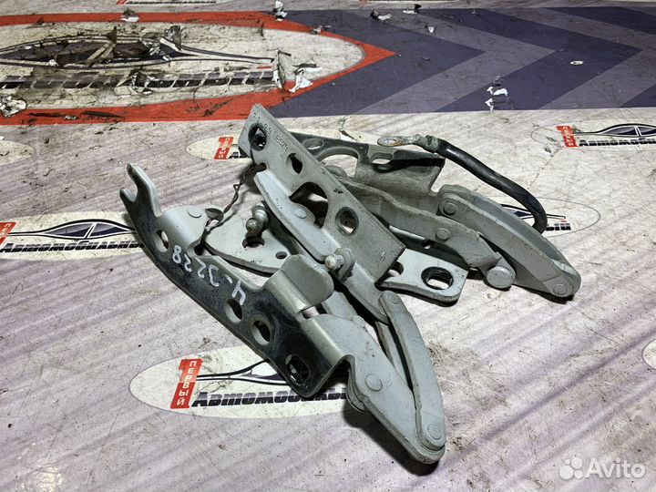 Петля капота право c BMW X5 E53 M54B30