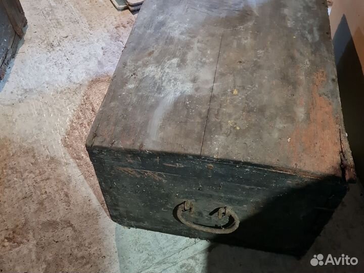 Сундук деревянный старинный