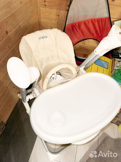Стульчик для кормления и качели