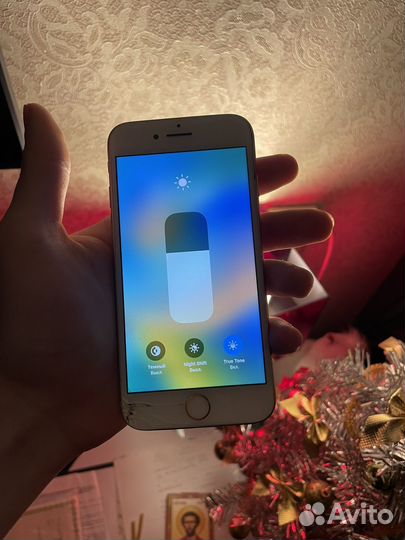 iPhone 8, 64 ГБ