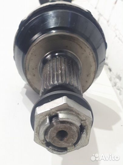 Привод колеса задний правый Land Rover Discovery 5