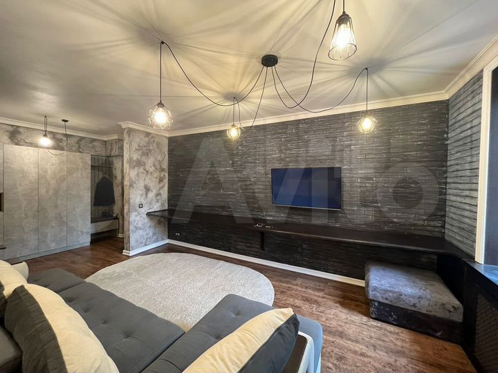 2-к. квартира, 60 м², 2/4 эт.
