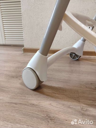 Стульчик для кормления corol