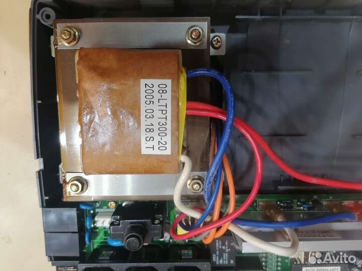 Блок бесперебойного питания