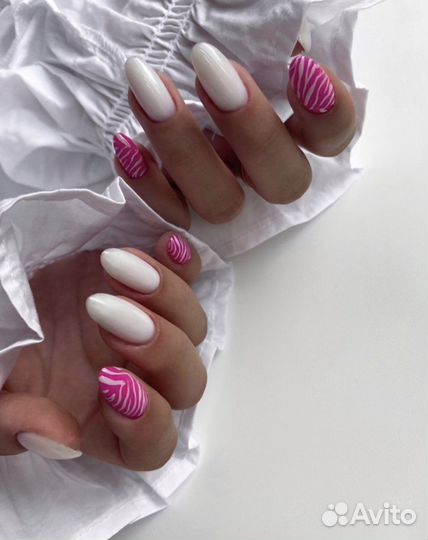 Модели на маникюр, педикюр