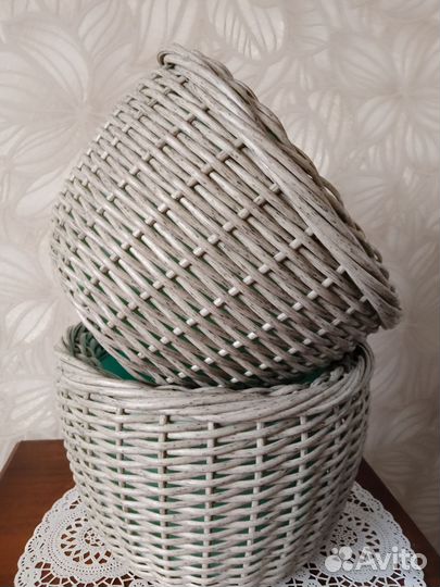 Кашпо из искусственного ротанга