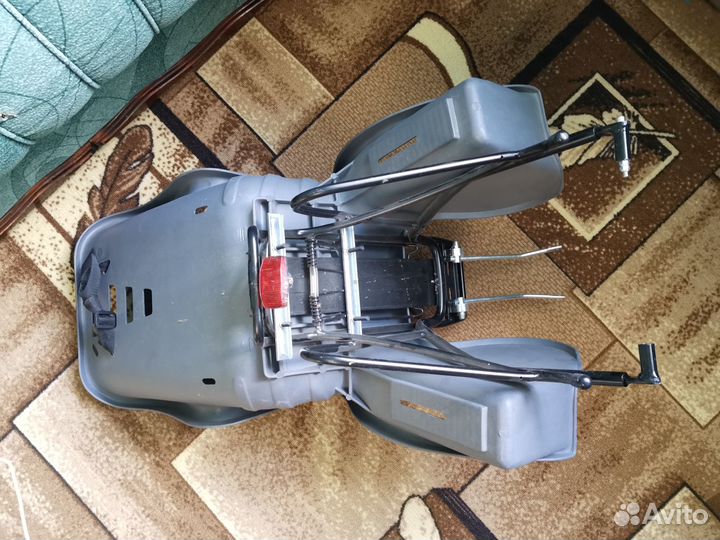 Детское кресло на велосипед с багажником