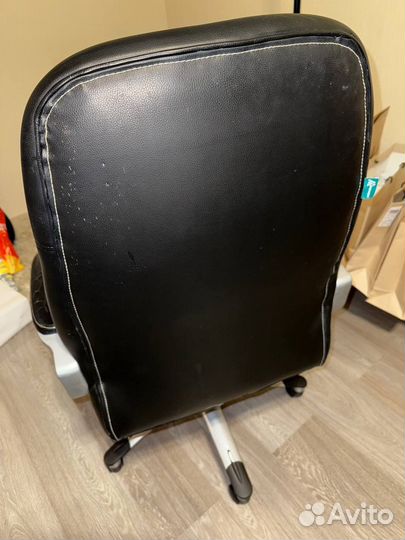 Кресло компьютерное бюрократ