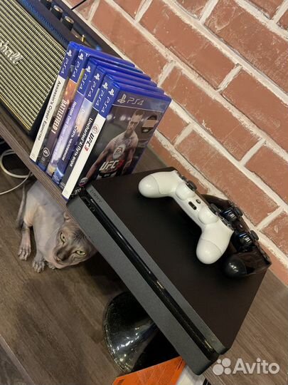 Sony playstation 4 PS4 slim 1tb