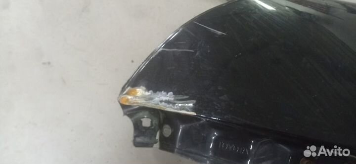 Крыло переднее левое Toyota Avensis 2006-2010