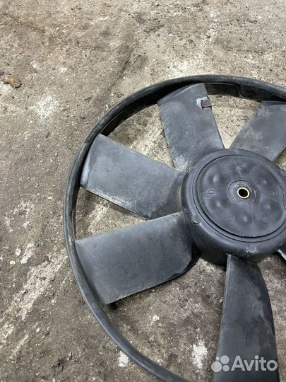 Крыльчатка охлаждения Volkswagen Golf 3