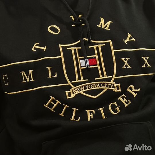 Худи Tommy Hilfiger