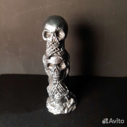 Статуэтка алтарная 3 черепа