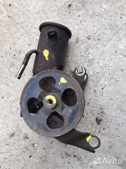 Гур Toyota Yaris 1ndtv