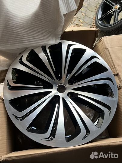 Диски Bentley Bentayga R22