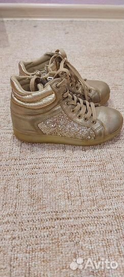 Продам обувь 30-32