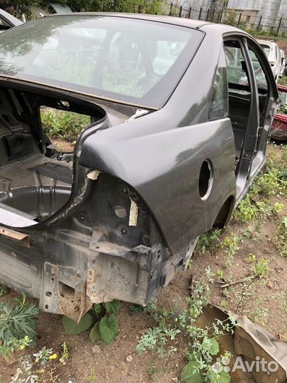 Крыло заднее правое (Ford Focus, Ford Focus USA)