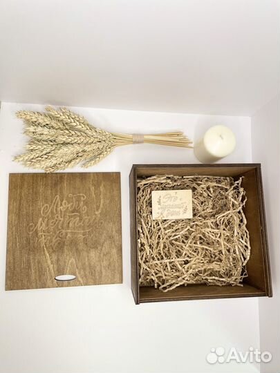 Коробка подарочная деревянная