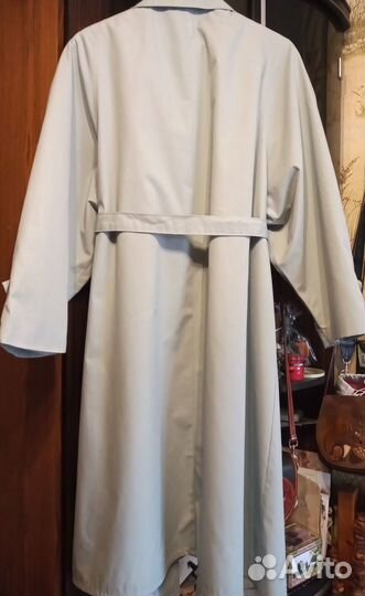 Плащ женский голубой Германия Размер 62- 64 Новый