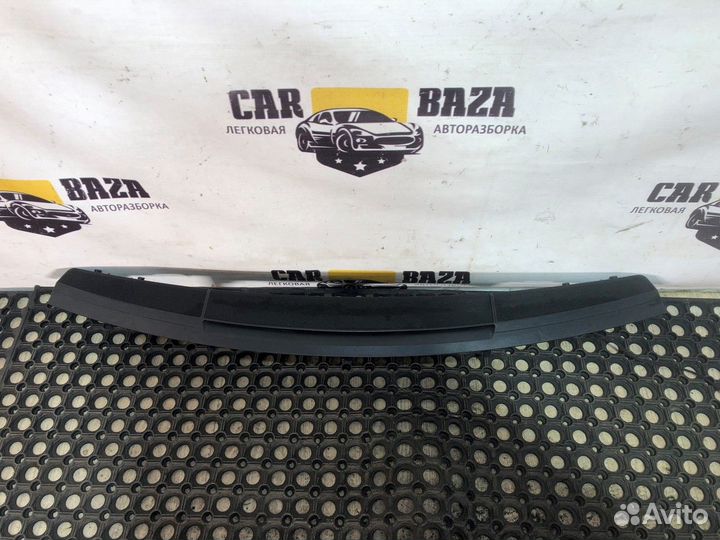 Дополнительный стоп-сигнал Mercedes-Benz C-class