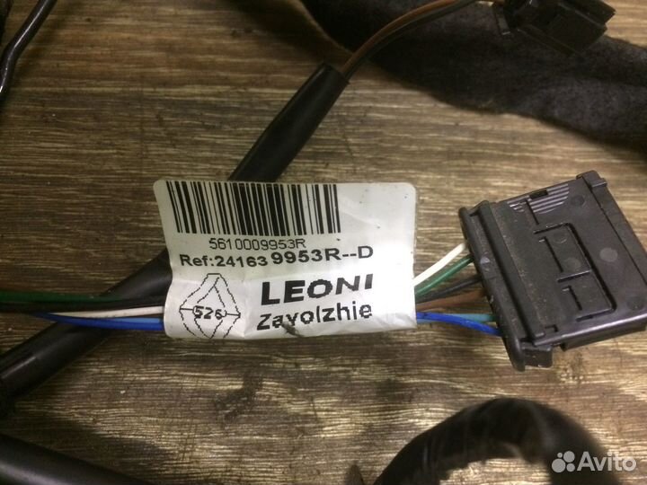 Проводка двери багажника Renault Sandero 2