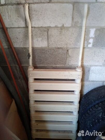 Чугунная батарея.(радиатор)