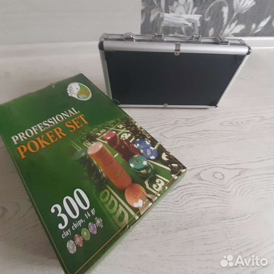 Набор для покера 300 фишек по 14 гр