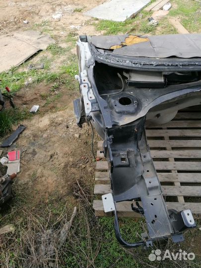 Четверть передняя правая peugeot 207