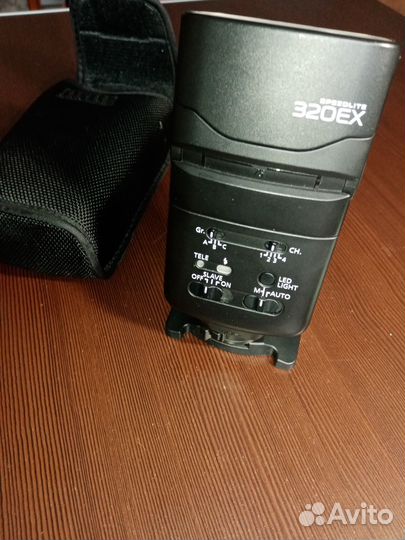 Вспышка canon 320ex speedlite