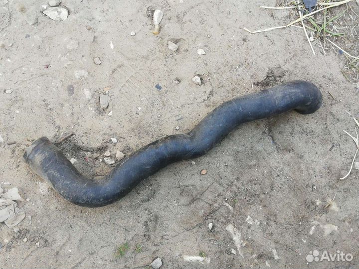 Патрубок системы охлаждения Мерседес W210