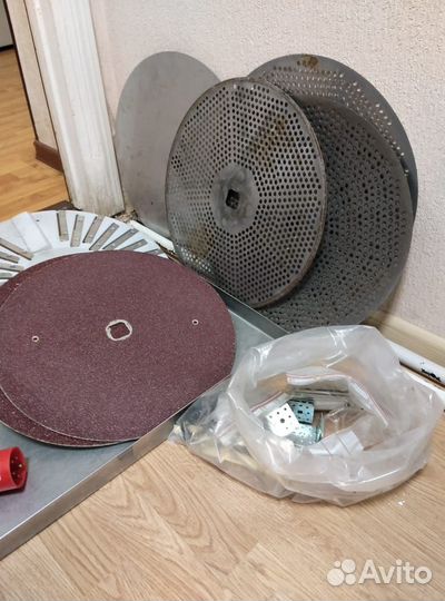 Электрическая картофелечистка