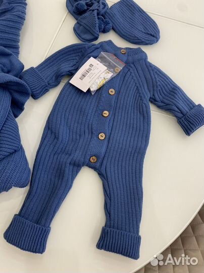 Новый шикарный комплект на выписку