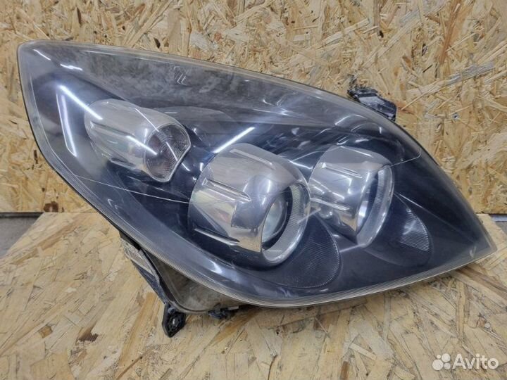 Фара ксеноновая передняя правая Opel Vectra C С
