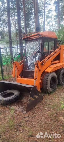 Мини-погрузчик Уралвагонзавод ПУМ-500, 2005