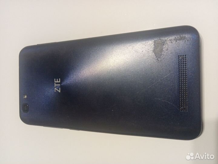 Смартфон ZTE Blade A610c