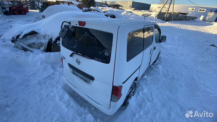 Nissan NV200 1.6 AT, 2014, битый, 150 000 км